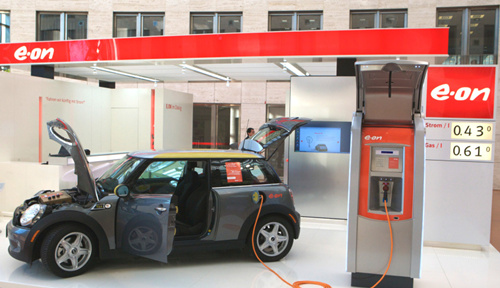 外媒觀察:中國或投160億美元建電動(dòng)車充電站 外媒觀察:中國或投160億美元建電動(dòng)車充電站