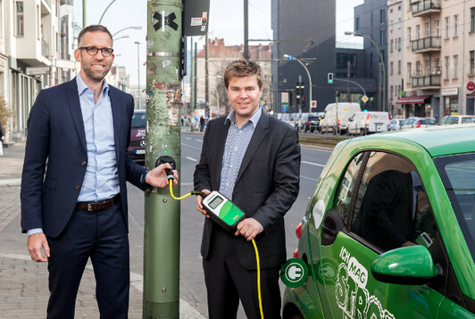 比加油站更多的是路燈：電動車創新充電方案