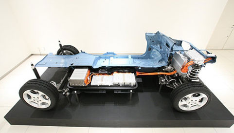 江蘇鎮江市研究試驗全國首輛輪驅電動汽車 江蘇鎮江市研究試驗全國首輛輪驅電動汽車