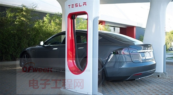 比亞迪電動車電池 PK 特斯拉電動車電池 到底誰才是王牌? 比亞迪電動車電池 PK 特斯拉電動車電池 到底誰才是王牌?