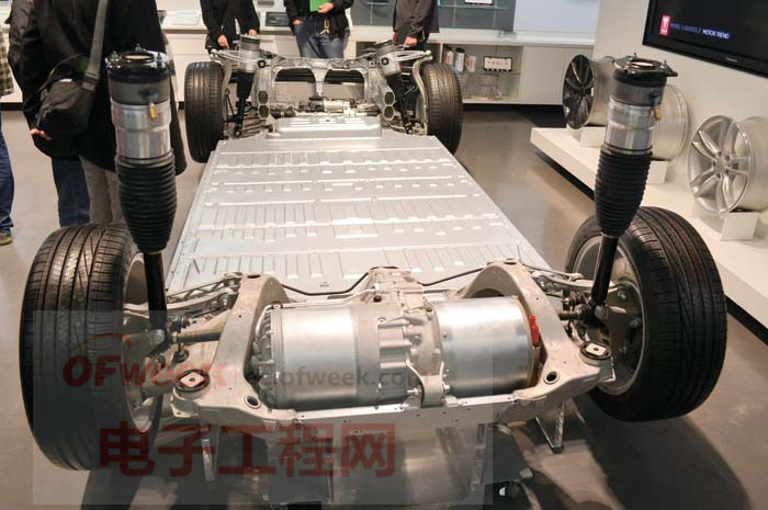 比亞迪電動車電池PK特斯拉電動車電池 誰好?(下) 比亞迪電動車電池PK特斯拉電動車電池 誰好?(下)