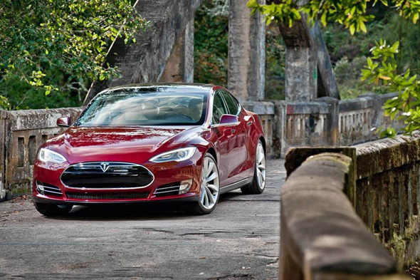 特斯拉:推出換電池大法 90秒就可以搞定 特斯拉:推出換電池大法 90秒就可以搞定