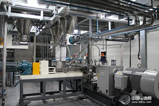 金銀河智能首創(chuàng)鋰電正負極漿料生產線在南都電源投產