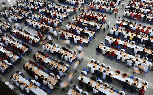 富士康計劃在鄭州建立新廠 或為iPhone生產屏幕 富士康計劃在鄭州建立新廠 或為iPhone生產屏幕