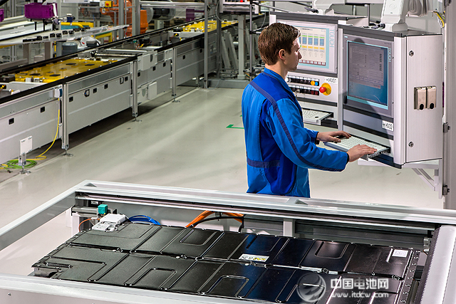 寶馬集團電動車反饋積極 擴大動力電池采購 寶馬集團電動車反饋積極 擴大動力電池采購