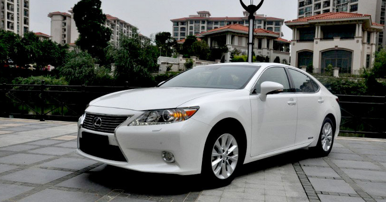 雷克薩斯針對 ES300h 雷克薩斯針對 ES300h