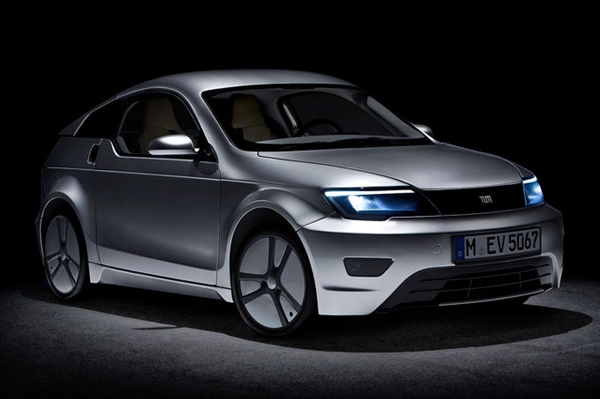 10月新能源汽車產量達5685輛 同比增長近24倍