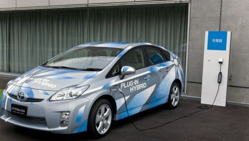 豐田在華強(qiáng)推混合動(dòng)力 年銷量有望突破10萬(wàn)輛