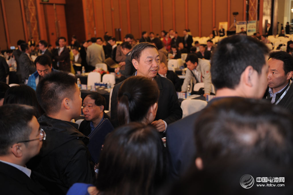 2014年第二屆中國（成都）鋰電新能源產業(yè)國際高峰論壇