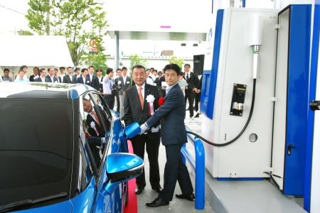 日本巖谷產(chǎn)業(yè)調低氫氣價格助力燃料電池車普及