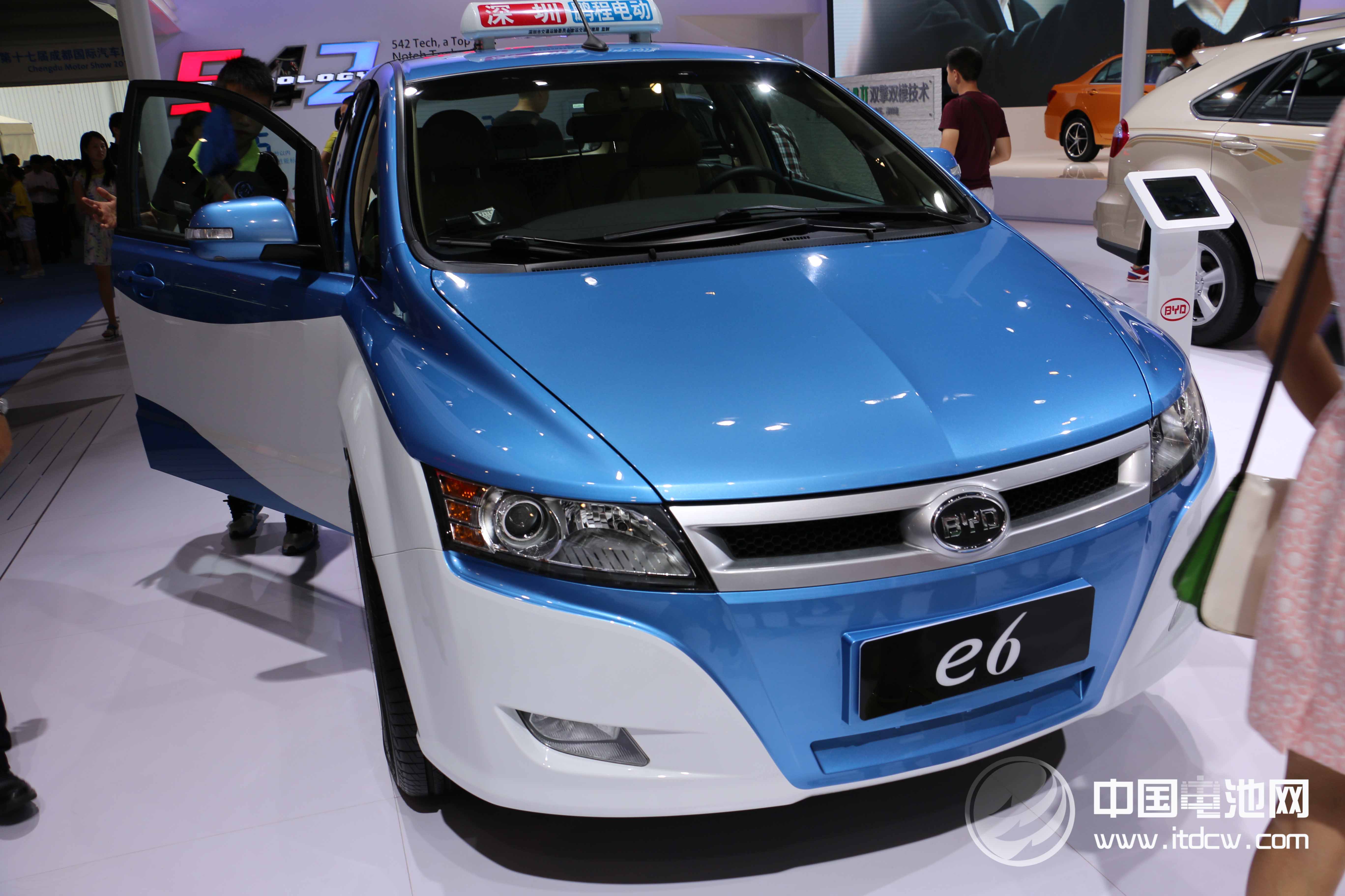 比亞迪發(fā)重大轉(zhuǎn)型信號(hào)主營(yíng)向新能源汽車轉(zhuǎn)變 比亞迪發(fā)重大轉(zhuǎn)型信號(hào)主營(yíng)向新能源汽車轉(zhuǎn)變