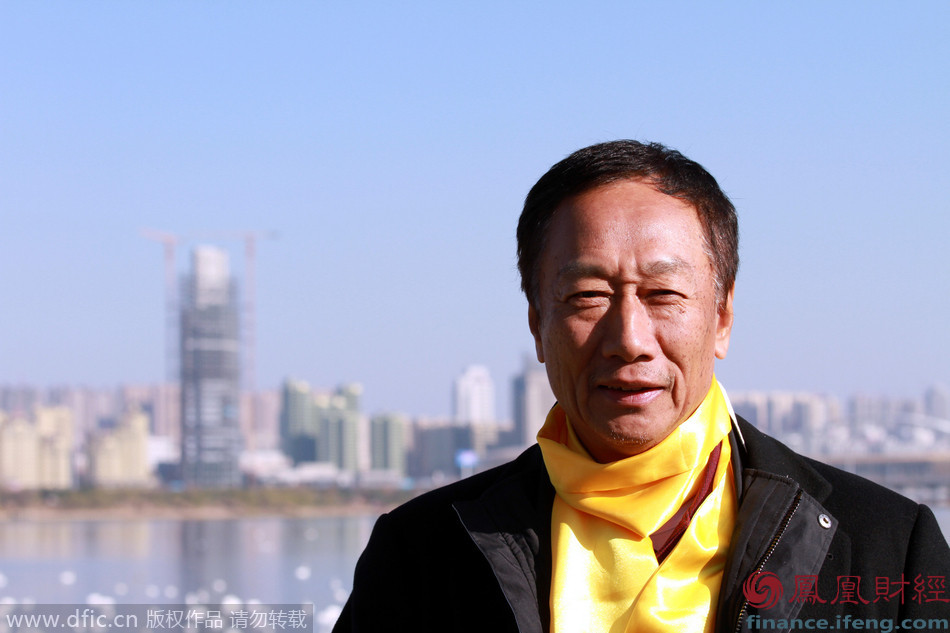 富士康郭臺銘考察河南速達 雙方或合作造電動汽車