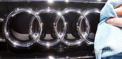 奧迪計劃在美國推純電動跨界SUV 挑戰特斯拉 奧迪計劃在美國推純電動跨界SUV 挑戰特斯拉