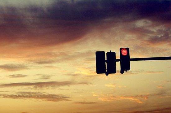 沒有法律保障 不敢輕易上路:無人駕駛汽車苦等“綠燈” 沒有法律保障 不敢輕易上路:無人駕駛汽車苦等“綠燈”