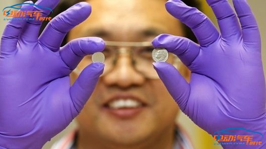 鋰硫電池技術(shù)取得突破 助力電動汽車?yán)m(xù)航提升三倍