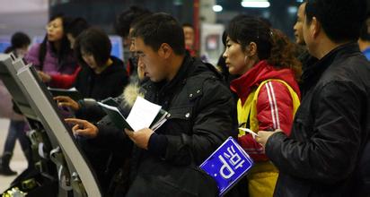 北京新能源車申請者不足指標(biāo)一半:無需搖號(hào) 北京新能源車申請者不足指標(biāo)一半:無需搖號(hào)