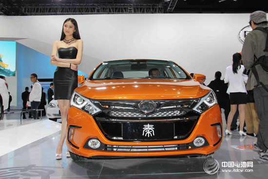 比亞迪去年凈利下降兩成 新能源大幅增長 比亞迪去年凈利下降兩成 新能源大幅增長