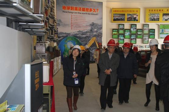 日中經濟協會是于日中恢復邦交正常化的1972年11月22日成立的日中經濟關系專業團體,致力于推動兩國經貿合作,促進民間友好關系。 日中經濟協會是于日中恢復邦交正常化的1972年11月22日成立的日中經濟關系專業團體,致力于推動兩國經貿合作,促進民間友好關系。