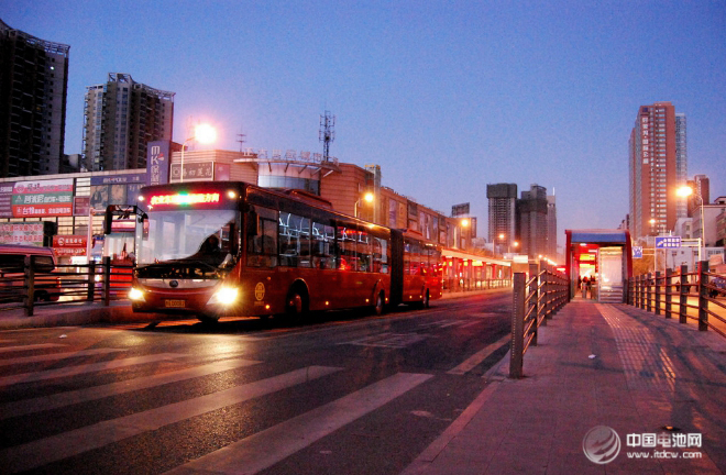 交通部將出“重拳”推新能源公交車，傳統(tǒng)公交補(bǔ)貼與新能源推廣效果聯(lián)動(dòng)