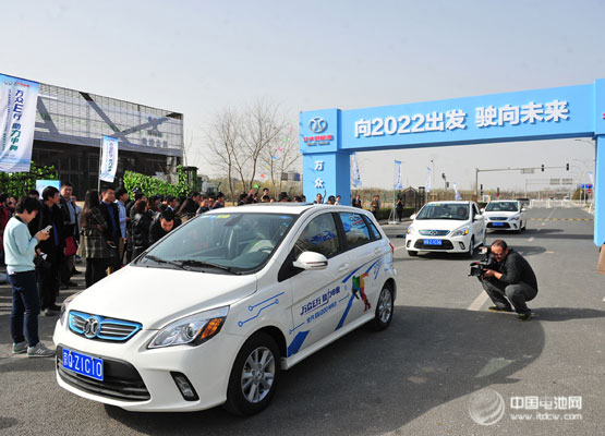 北汽新能源推EV200“高舉高打”  只為“老徐”豪言？
