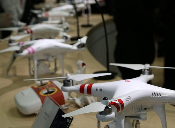 大疆Phantom 2 Vision+ 無人航拍機 大疆Phantom 2 Vision+ 無人航拍機