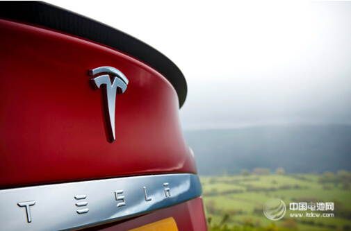 特斯拉Model S P85D“全輪驅(qū)動(dòng)”中國新能源汽車 特斯拉Model S P85D“全輪驅(qū)動(dòng)”中國新能源汽車