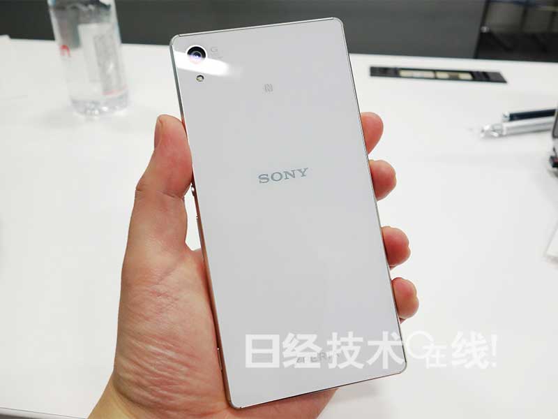 索尼移動發(fā)布Xperia Z4——“終極拍照手機(jī)” 索尼移動發(fā)布Xperia Z4——“終極拍照手機(jī)”