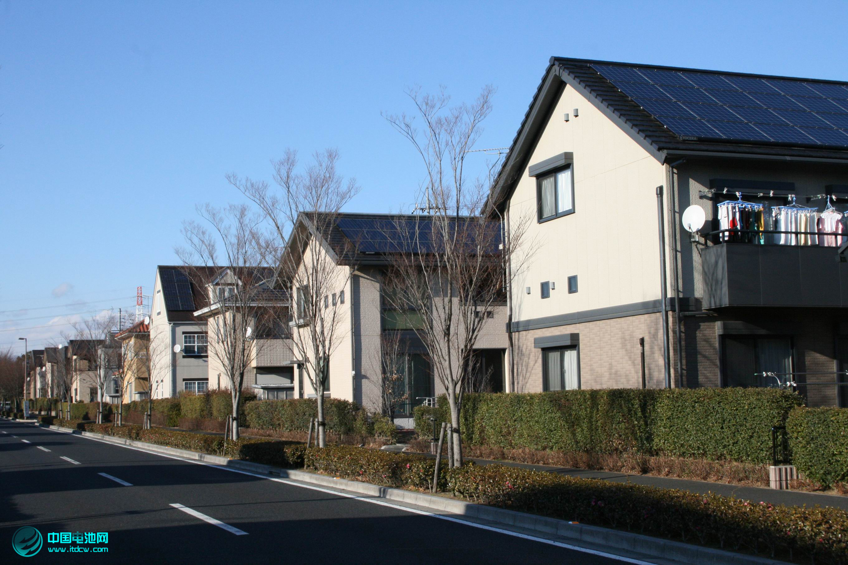 中國(guó)光伏行業(yè)調(diào)查報(bào)告：“屋頂發(fā)電”為何沒有預(yù)想火