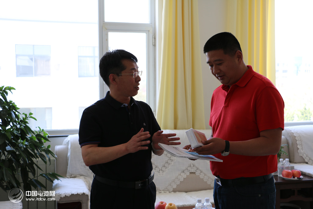 中國電池網一行在山東威海調研榮成青木化學 中國電池網一行在山東威海調研榮成青木化學