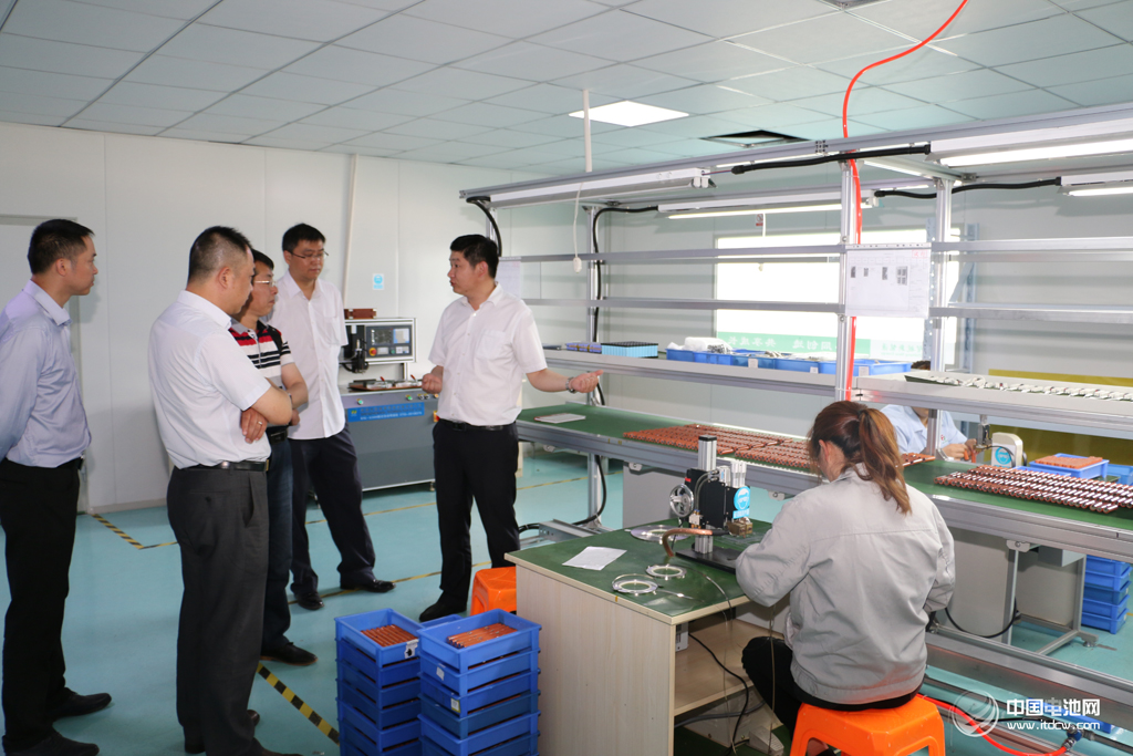 江蘇智航新能源日產三元材料鋰離子電池15萬只 江蘇智航新能源日產三元材料鋰離子電池15萬只