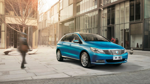 新能源車破局：高端純電動車如何平衡務(wù)實(shí)與務(wù)虛