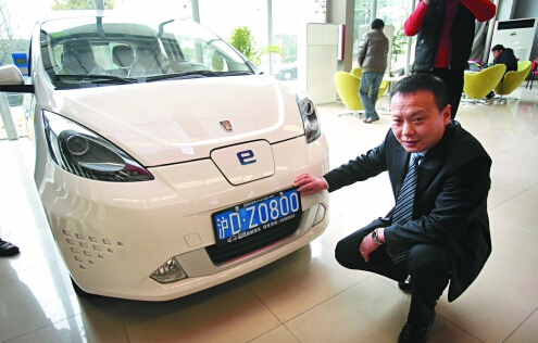 推廣和示范力度加大 1-5月上海新能源車上牌達(dá)10639輛 推廣和示范力度加大 1-5月上海新能源車上牌達(dá)10639輛