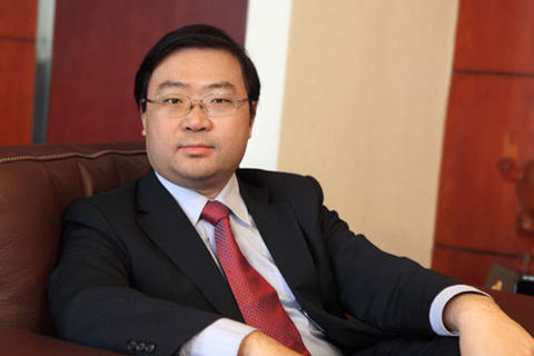 昔日光伏首富彭小峰“出山” 綠能寶“互聯網+N”出世 昔日光伏首富彭小峰“出山” 綠能寶“互聯網+N”出世