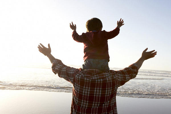 父親節了，曬曬這些很牛的老總們父親都大有來頭