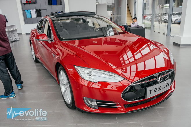 汽車的未來一定是電動車 特斯拉對此很有自信 汽車的未來一定是電動車 特斯拉對此很有自信