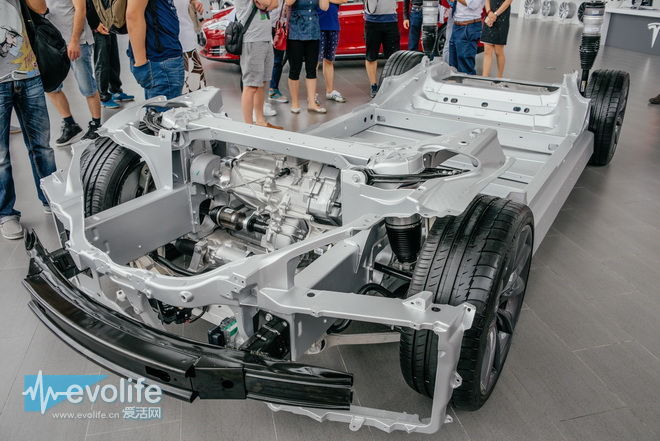 汽車的未來一定是電動車 特斯拉對此很有自信 汽車的未來一定是電動車 特斯拉對此很有自信