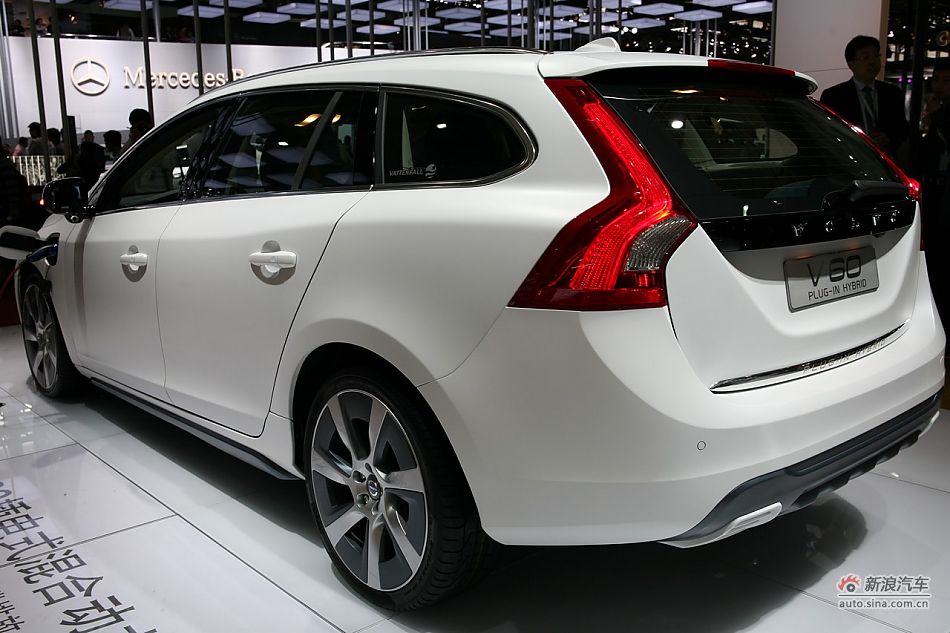 湖北首家本土金融租賃公司揭牌 在武漢推廣新能源車 湖北首家本土金融租賃公司揭牌 在武漢推廣新能源車