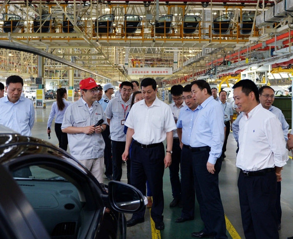 竺延風到東風汽車襄陽基地調研 混合動力公交助力襄陽 竺延風到東風汽車襄陽基地調研 混合動力公交助力襄陽