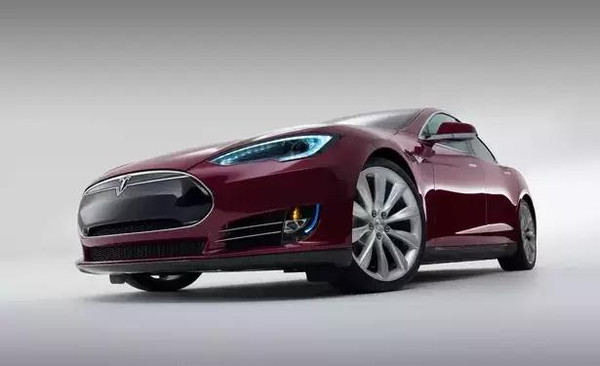 馬斯克承諾：超級充電站對特斯拉車主永久免費 