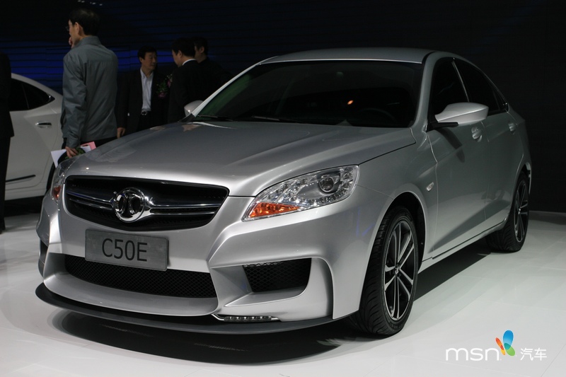 年底投200輛 北京首批電動出租車換電站9月底亮相