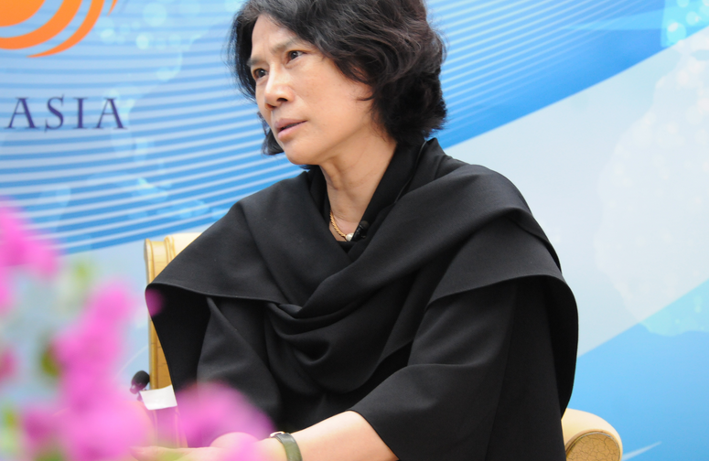 三問董明珠:格力手機的鬧劇要如何收場? 三問董明珠:格力手機的鬧劇要如何收場?