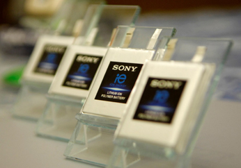 25年來(lái)日本索尼能源累計(jì)出貨50億部手機(jī)的鋰電池 