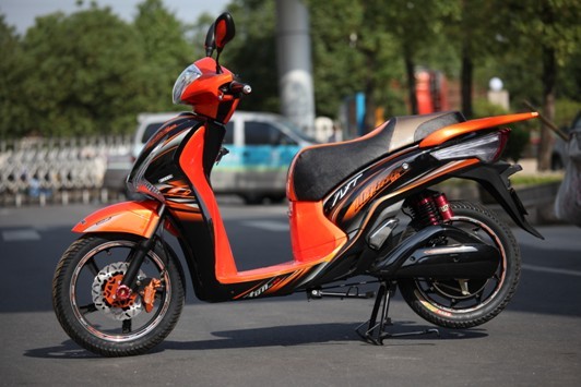 深圳限電動自行車上路矛盾凸顯 “限”不如“管” 深圳限電動自行車上路矛盾凸顯 “限”不如“管”