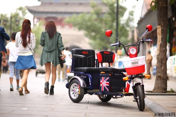 上半年電動(dòng)三輪車市場(chǎng):旺季不旺 價(jià)格激戰(zhàn) 上半年電動(dòng)三輪車市場(chǎng):旺季不旺 價(jià)格激戰(zhàn)