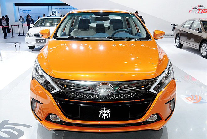 比亞迪新能源超車進行時 電動車儲能光伏齊發展