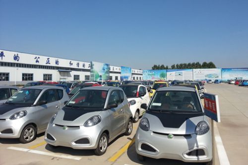 文健生：低速電動車拿不到“準(zhǔn)生證”誰之過？