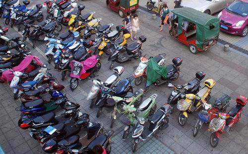 海口電動車機動車違反"八不準""三不準"將罰款 海口電動車機動車違反"八不準""三不準"將罰款