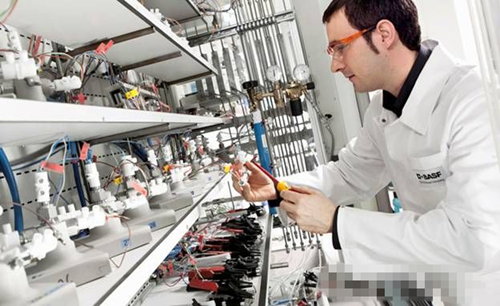 特斯拉CTO:鋰電池進步將讓電動汽車統(tǒng)治世界 特斯拉CTO:鋰電池進步將讓電動汽車統(tǒng)治世界