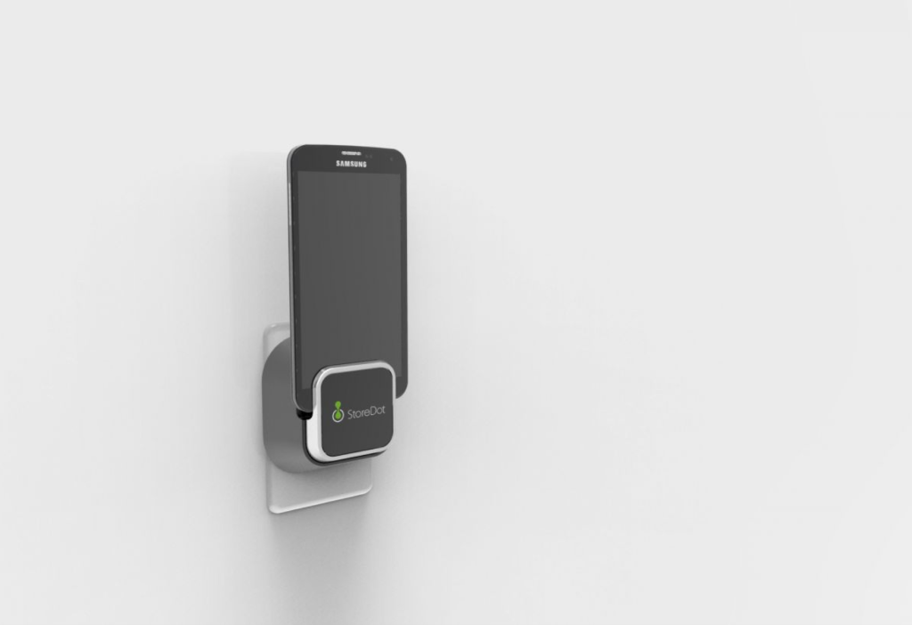 由初創(chuàng)公司StoreDot研發(fā)，供手機使用的快速充電電池。這類電池有一天可能會被應用于電動汽車