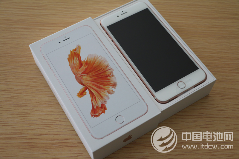 Foursquare:人流量預測蘋果iPhone6s首周賣了1500萬 Foursquare:人流量預測蘋果iPhone6s首周賣了1500萬